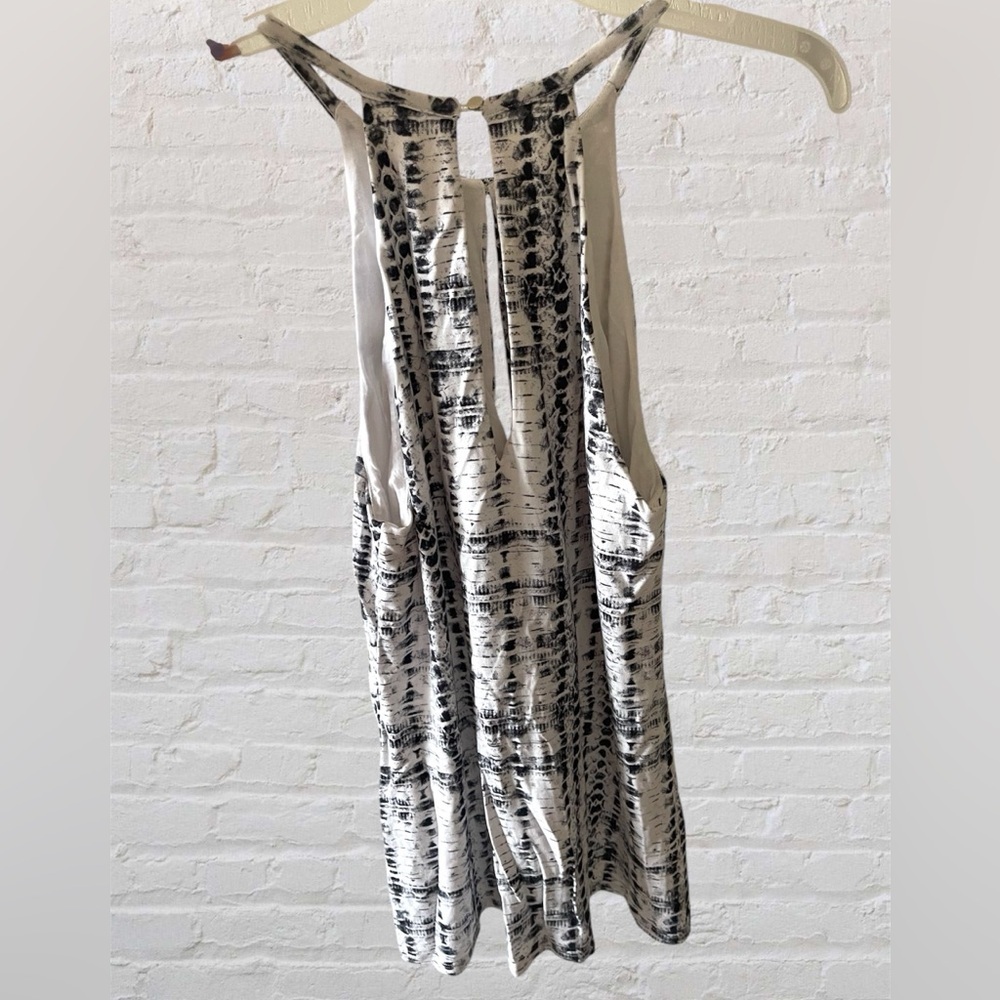 TART Collection Keyhole Tank w/ Built In Bra Sz Small - Picture 3 of 7